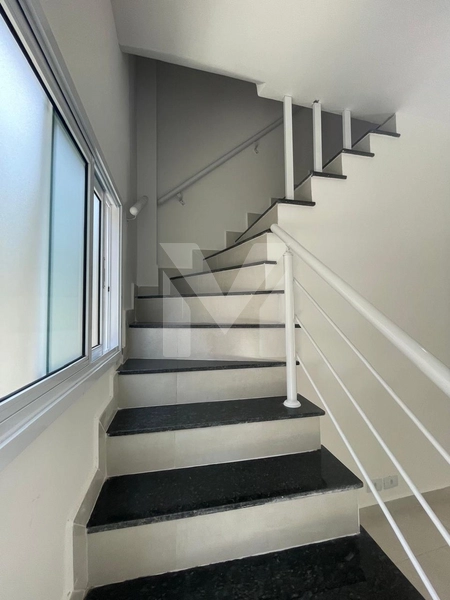 SOBRADO COM 2 DORMITORIOS HÁ 300 METROS DA PRAIA: 2ª foto da galeria de imagens do imóvel