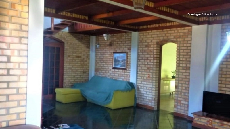 Ampla casa em localização estratégica!: 8ª foto da galeria de imagens do imóvel