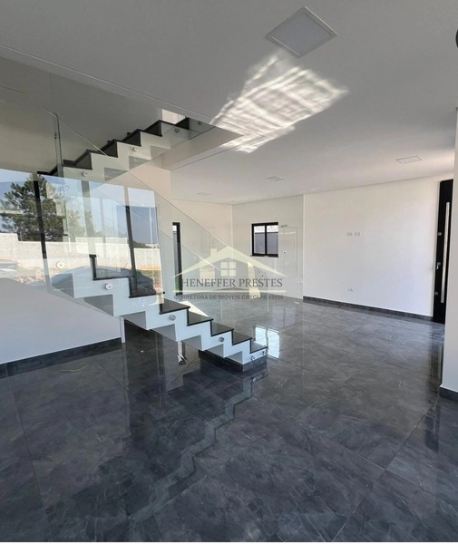 SOBRADO À  VENDA NO GUARAITUBA  2 MIN DA ESTRADA DA RIBEIRA: 3ª foto da galeria de imagens do imóvel