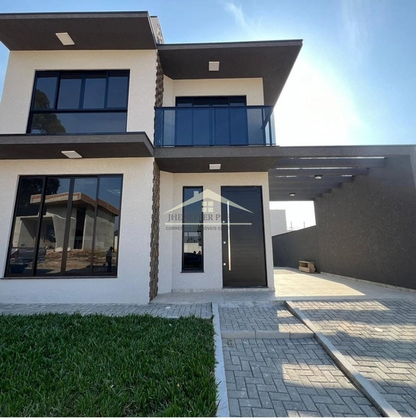 SOBRADO À VENDA NO GUARAITUBA 2 MIN DA ESTRADA DA RIBEIRA