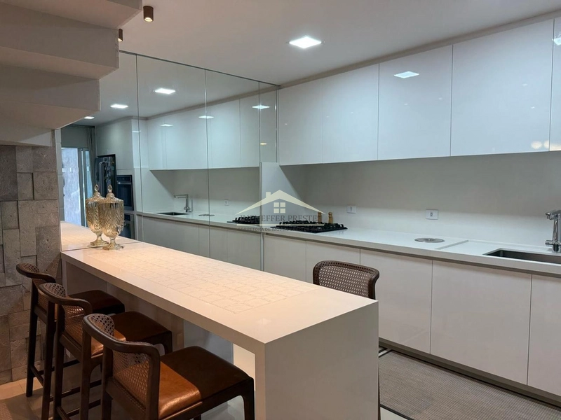 Sobrado à venda no bairro Atuba\Pinhais . mobilhado, pronto á morar: 8ª foto da galeria de imagens do imóvel