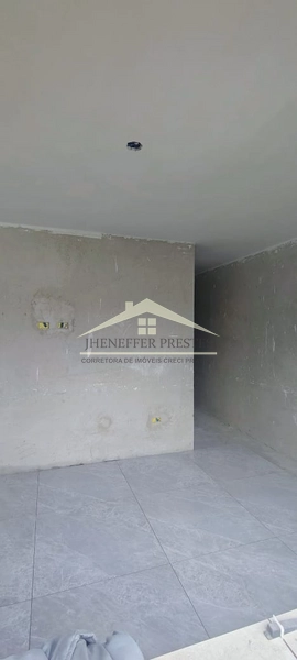 CASA A VENDA NO GUARAITUBA/ RUA ARAPONGAS.: 8ª foto da galeria de imagens do imóvel