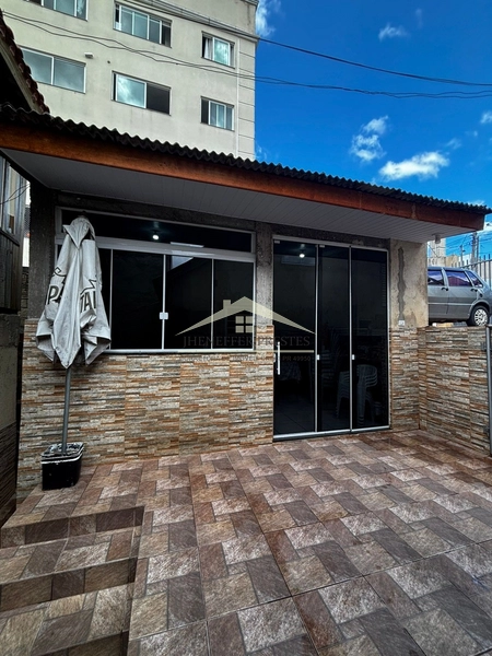 IMÓVEL COM PERFIL DE INVESTIMENTO OU MULTIFAMILIAR EM COLOMBO: 33ª foto da galeria de imagens do imóvel