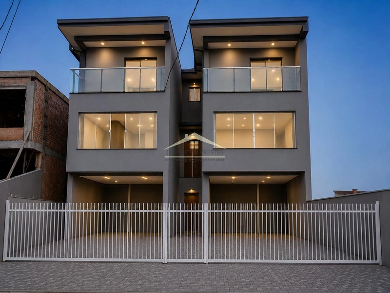 Triplex moderno à venda no Alto Maracanã 890mil.