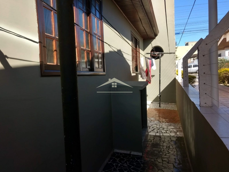 Casa ampla e espaçosa, ideal para quem busca conforto, praticidade e u: 3ª foto da galeria de imagens do imóvel