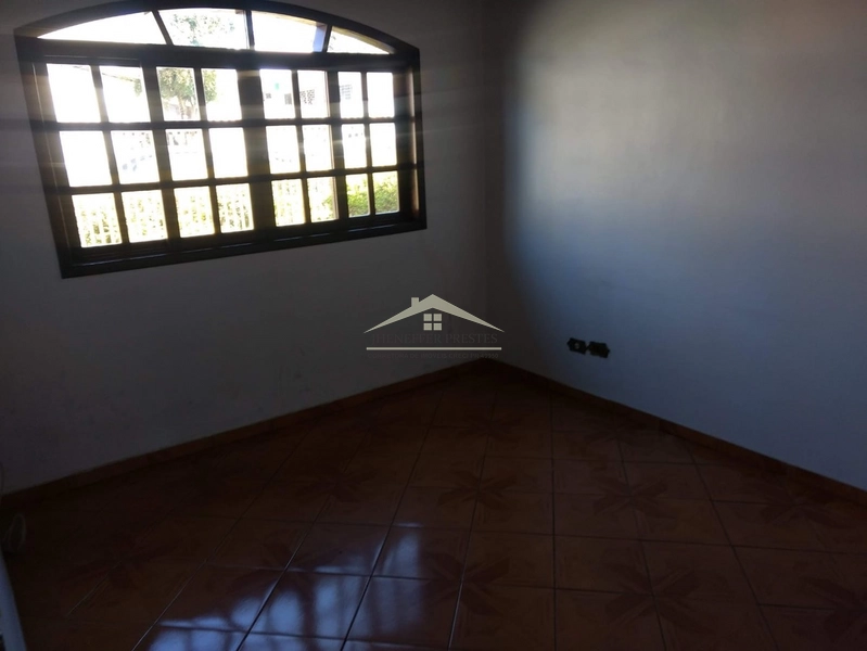 Casa ampla e espaçosa, ideal para quem busca conforto, praticidade e u: 12ª foto da galeria de imagens do imóvel