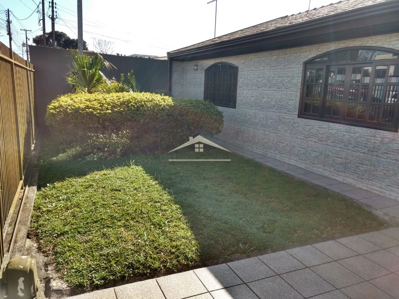 Casa ampla e espaçosa, ideal para quem busca conforto, praticidade e u: 1ª foto da galeria de imagens do imóvel