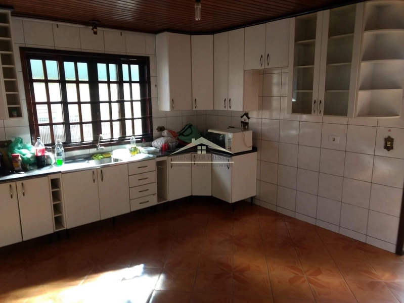 Casa ampla e espaçosa, ideal para quem busca conforto, praticidade e u: 13ª foto da galeria de imagens do imóvel