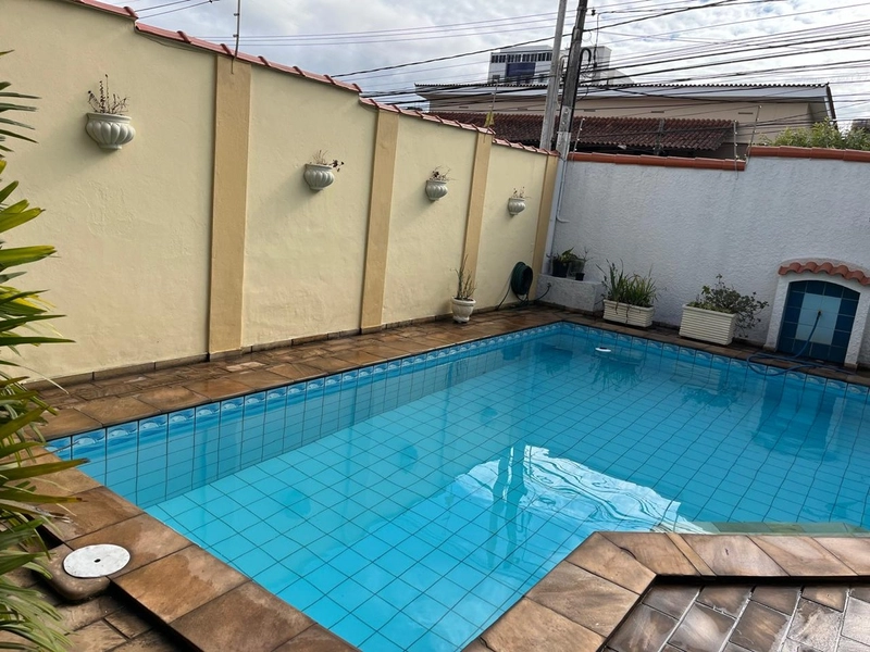 CASA COM 4 QUARTOS (1 SUÍTE) NO JARDIM AMÁLIA: 3ª foto da galeria de imagens do imóvel