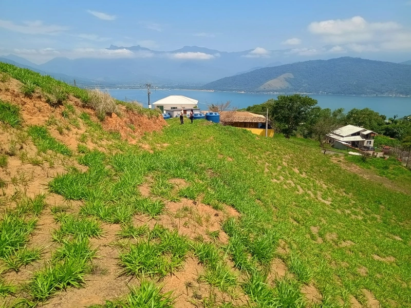 Terreno com vista para o mar: 2ª foto da galeria de imagens do imóvel