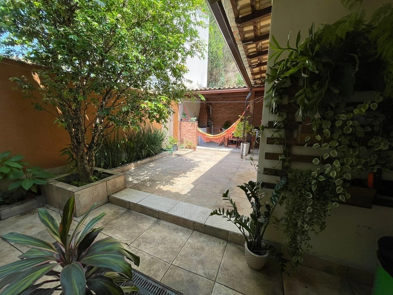 Casa de 3 Quartos (1 Suíte): 3ª foto da galeria de imagens do imóvel