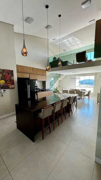 Casa com 3 Suítes na Morada da Colina: 8ª foto da galeria de imagens do imóvel