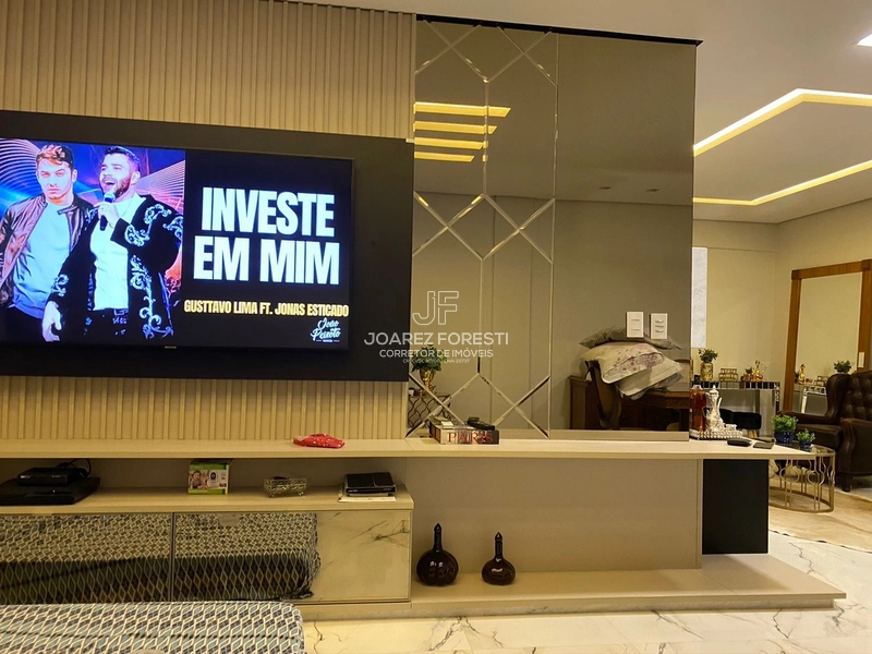 Apartamento no Centro de Chapecó com 270 m²