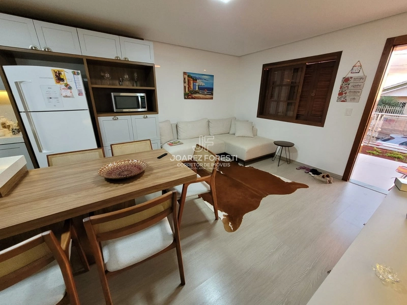 Casa toda mobiliada com piscina no bairro Desbravador em Chapecó -SC.: 4ª foto da galeria de imagens do imóvel