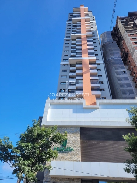 Vendo apartamento no Centro de Chapecó SC.