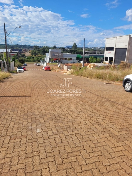 Terreno no Jardim Paraiso, ótimo para construção de barracão.: 4ª foto da galeria de imagens do imóvel