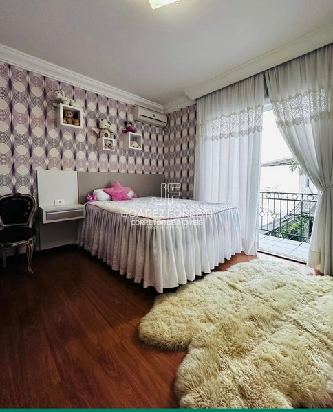 Linda casa com excelente localização a poucas quadras do centro.: 2ª foto da galeria de imagens do imóvel