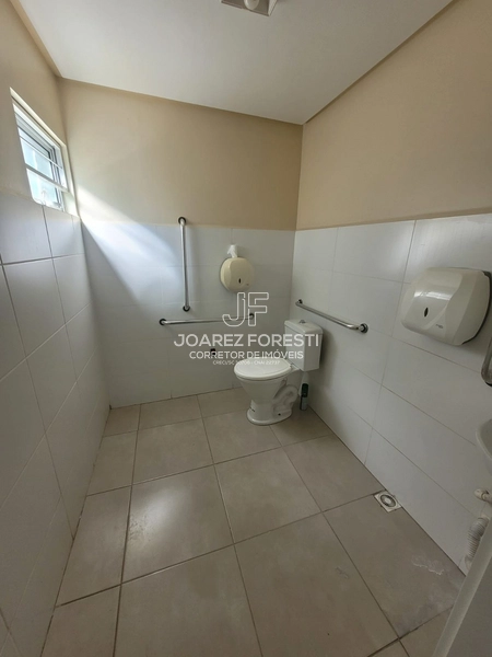 Sala comercial térrea no Centro de Chapecó SC.: 4ª foto da galeria de imagens do imóvel