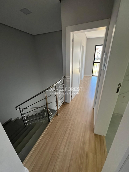 Vendo sobrado no bairro Desbravador: 7ª foto da galeria de imagens do imóvel