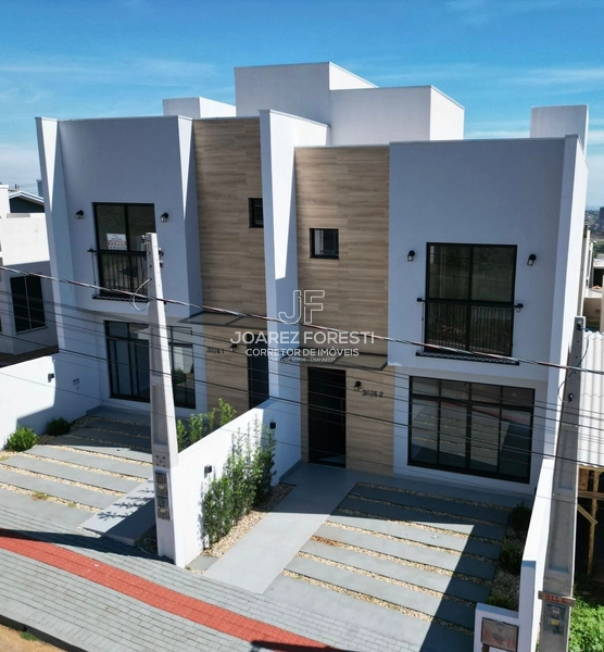 Vendo sobrado no bairro Desbravador: 2ª foto da galeria de imagens do imóvel