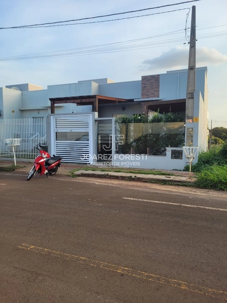 Linda casa  a venda perto do Shopping de Chapecó sc.: 2ª foto da galeria de imagens do imóvel