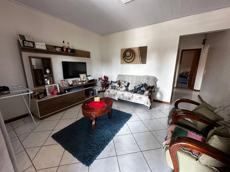 Casa a venda no Bairro Jardim América: 6ª foto da galeria de imagens do imóvel