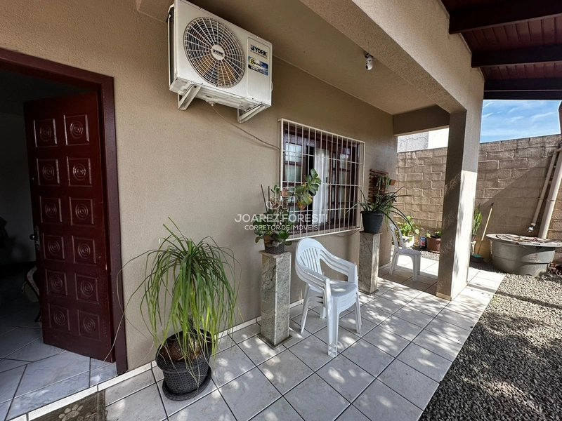 Casa a venda no Bairro Jardim América: 2ª foto da galeria de imagens do imóvel