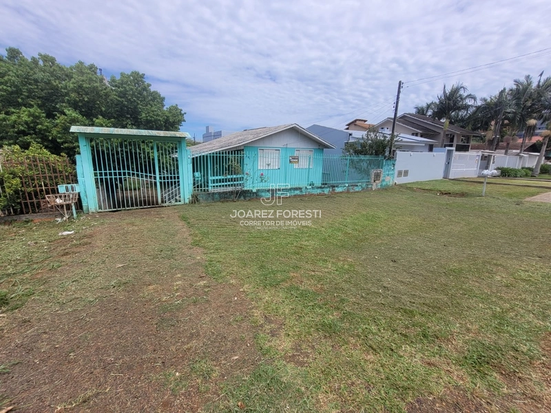 Casa a venda perto do  Hospital Regional em Chapecó sc.: 2ª foto da galeria de imagens do imóvel