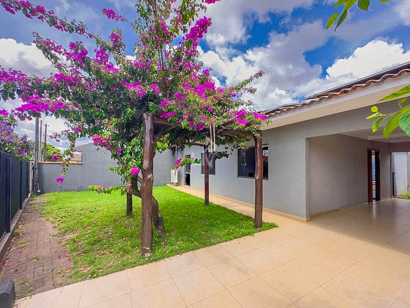 Casa com Suíte e 2 quartos a venda - Parque Verde - Cascavel/PR