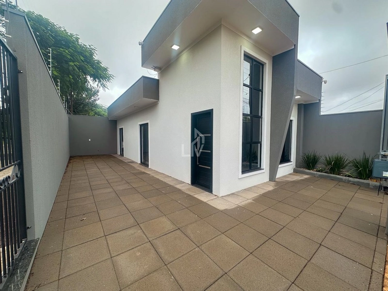 Casa com 1 suíte e 1 quarto a venda - Santa Cruz - Cascavel/PR