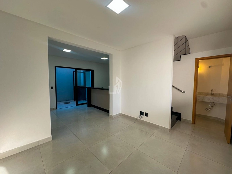 Sobrado comsuite e 2 quartos - Coqueiral - Cascavel/PR: 4ª foto da galeria de imagens do imóvel