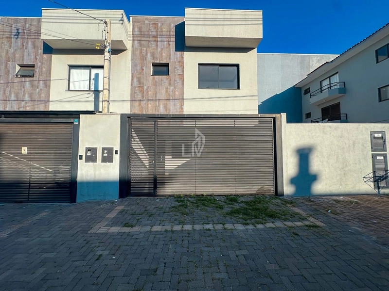 Sobrado comsuite e 2 quartos - Coqueiral - Cascavel/PR
