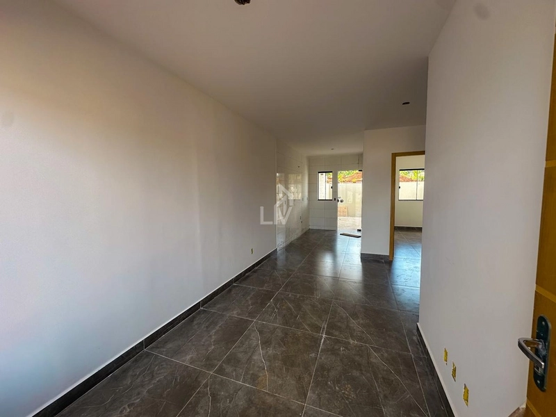 Casa com 2 quartos  a venda - Interlagos - Cascavel/PR: 3ª foto da galeria de imagens do imóvel