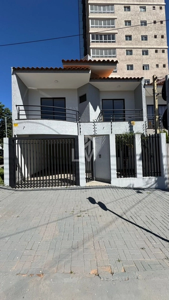 Sobrado com 1 suíte e 2 quartos a venda - Country - Cascavel/PR: 1ª foto da galeria de imagens do imóvel