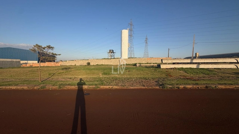 Terreno a venda - Vista Linda - Cascavel: 1ª foto da galeria de imagens do imóvel