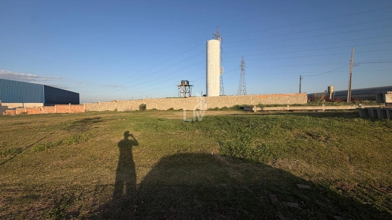 Terreno a venda - Vista Linda - Cascavel: 3ª foto da galeria de imagens do imóvel