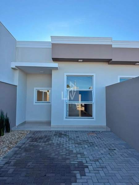 Casa com 1 Suíte e 1 Quarto a venda - Madrid - Cascavel/PR