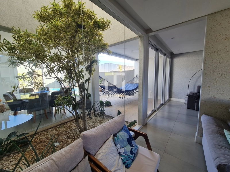 SOBRADO SEMIMOBILIADO VENDA OU LOCAÇÃO EM CONDOMÍNIO FECHADO: 1ª foto da galeria de imagens do imóvel