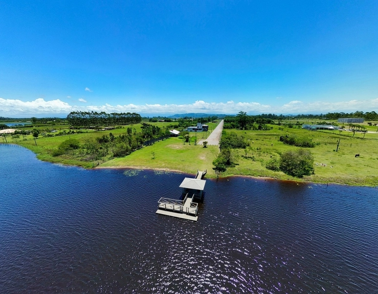 Golden Ville – Seu Refúgio às Margens da Lagoa em Balneário Gaivota: 1ª foto da galeria de imagens do imóvel