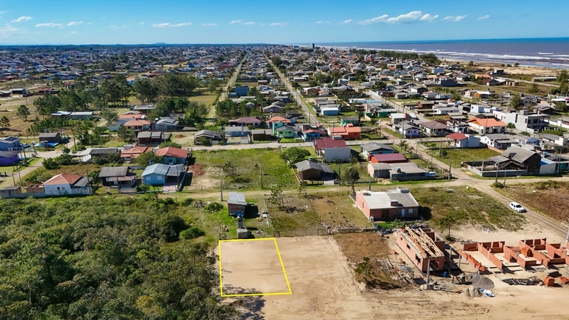 Dois terrenos juntos no bairro Fernão Capelo: 6ª foto da galeria de imagens do imóvel