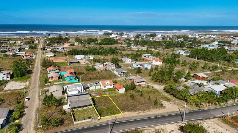 Terreno de 300m² no bairro Sumaré II: 1ª foto da galeria de imagens do imóvel