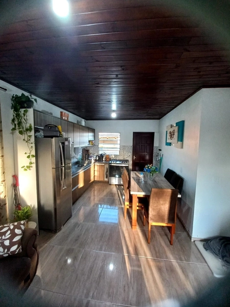 Casa com edícula e excelente localização no Jardim Ultramar: 2ª foto da galeria de imagens do imóvel