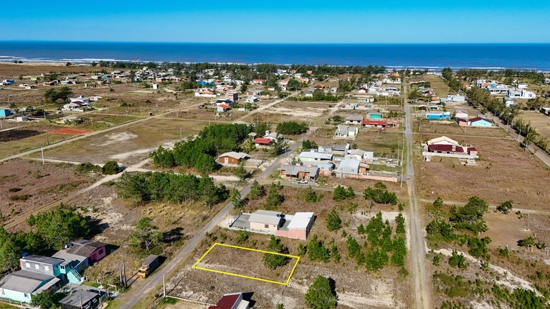 Terreno no Bairro Janaína em Balneário Gaivota: 2ª foto da galeria de imagens do imóvel
