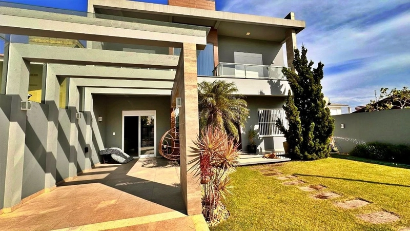 Oportunidade! Casa à Venda a 100 Metros da MAR em BALNEÁRIO GAIVOTA/SC: 2ª foto da galeria de imagens do imóvel