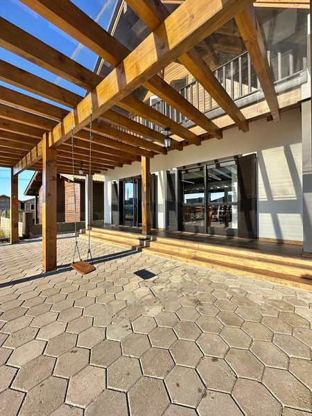Cabana sofisticada com 200m² em rua pavimentada no Brilhamares: 13ª foto da galeria de imagens do imóvel