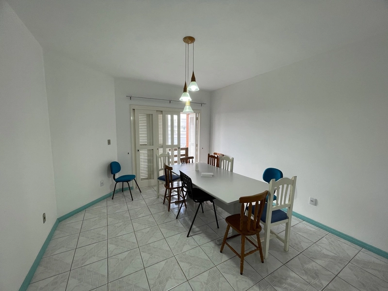 Ampla casa de dois andares com vista para o mar no bairro Santa Rita d: 5ª foto da galeria de imagens do imóvel