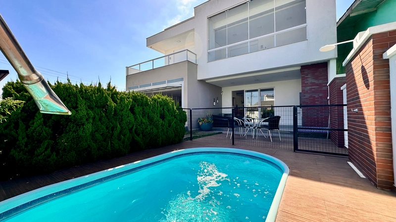 Casa de Alto Padrão com Terraço e Piscina - Balneário Gaivota/SC: 6ª foto da galeria de imagens do imóvel