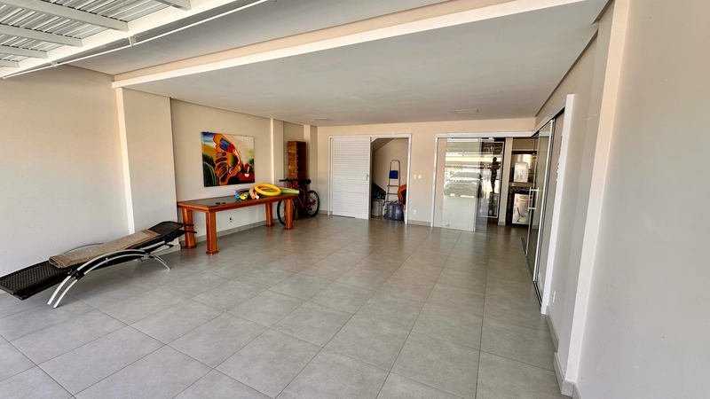 Casa de Alto Padrão com Terraço e Piscina - Balneário Gaivota/SC: 13ª foto da galeria de imagens do imóvel