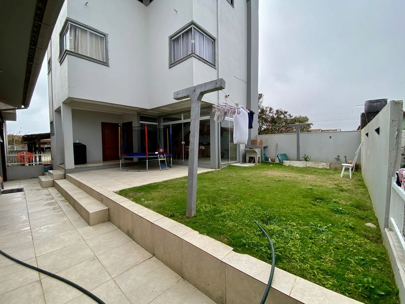Casa Térrea e Sobrado com Espaço Gourmet: 13ª foto da galeria de imagens do imóvel