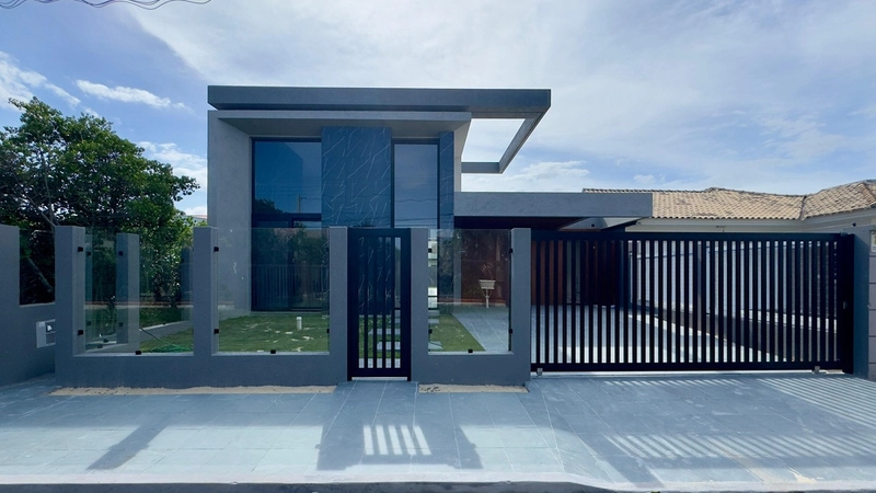 Casa a 1 quadra do mar, com 4 suítes, piscina e lareira.: 5ª foto da galeria de imagens do imóvel